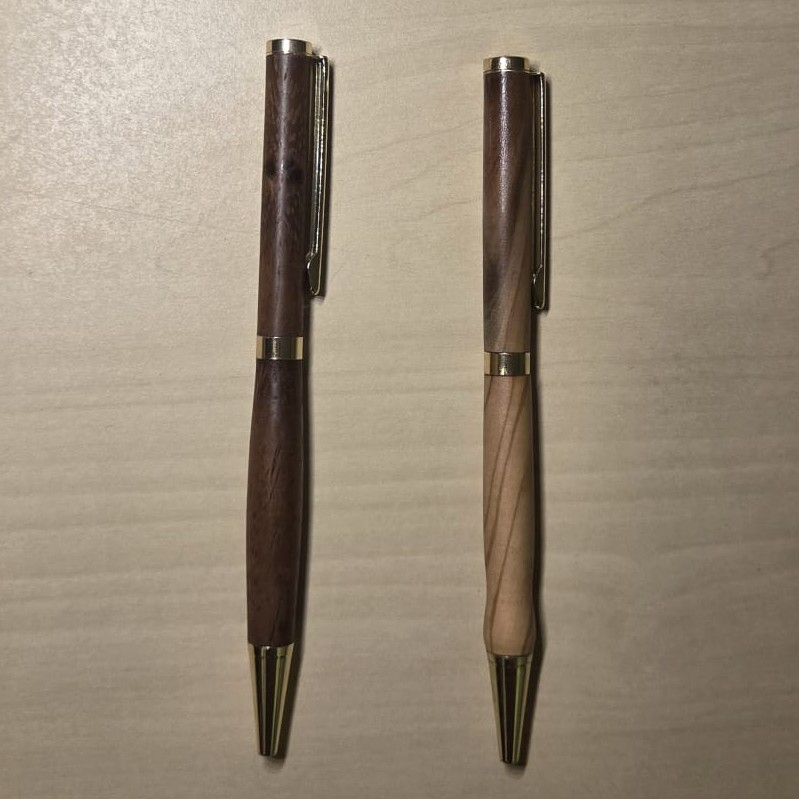 Wooden pen detail